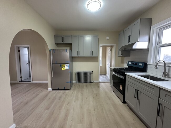 Foto del edificio - 618 Carlock Ave