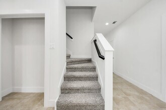 Building Photo - 1189 Rd 5100