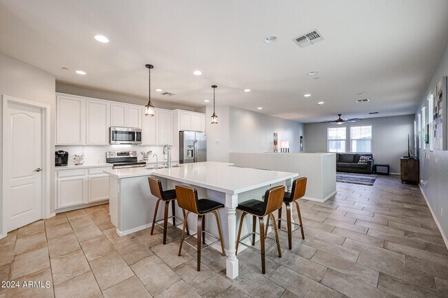 Foto del edificio - 1691 E Bridgeport Pkwy