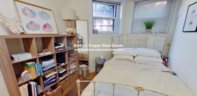 Building Photo - 456 Beacon St
