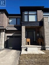 Building Photo - 1543 Rose Way