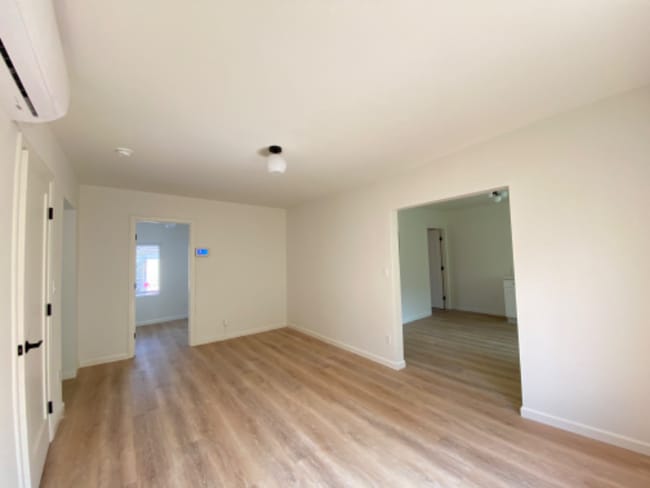Foto del edificio - 2117 Aaron St