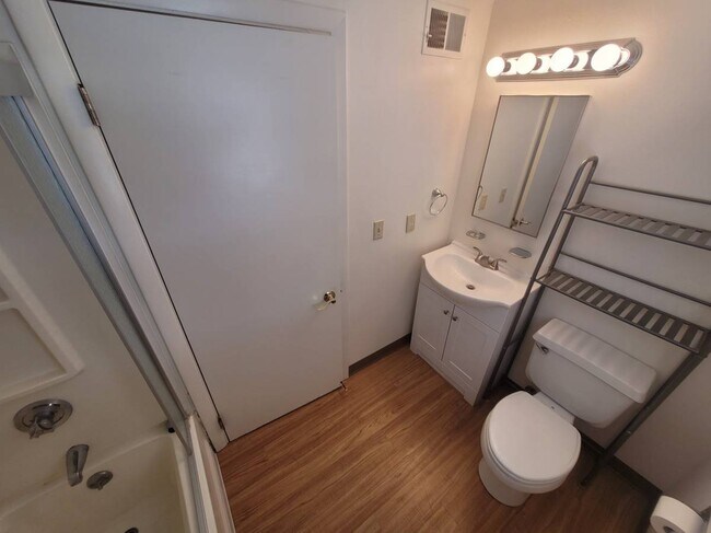 Foto del edificio - 7 Krampf Cir