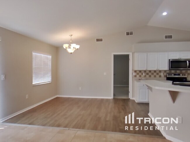 Building Photo - 2257 Barn Owl Ave