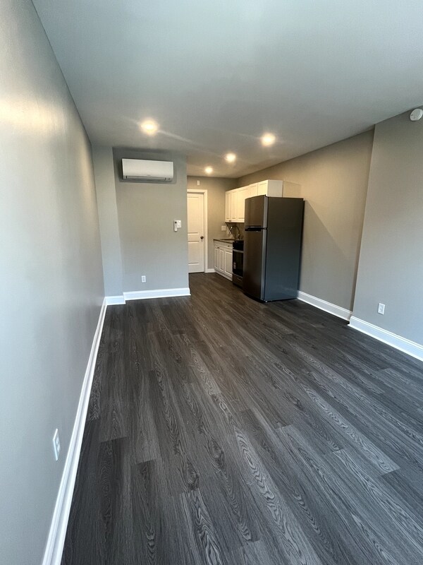 Foto del edificio - 1738 Wolf St
