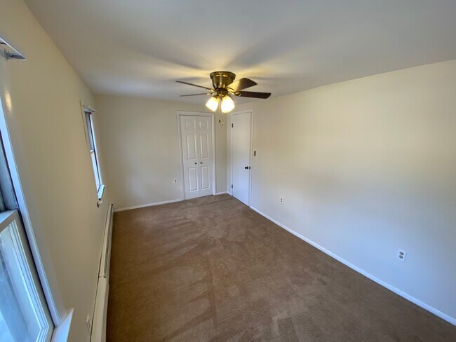 Foto del edificio - 341 Cherry Quay Rd