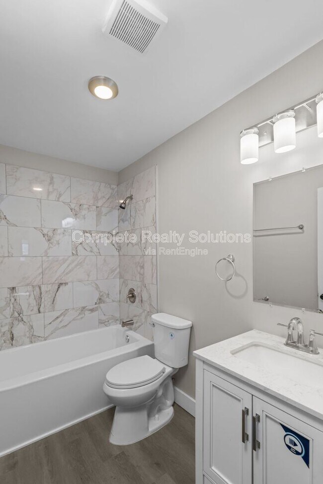 Foto del edificio - 2056 Coleridge Dr