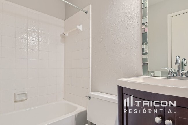 Foto del edificio - 1401 Deepwoods Trail