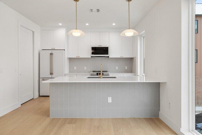 Foto del edificio - 3530 Gonzales St
