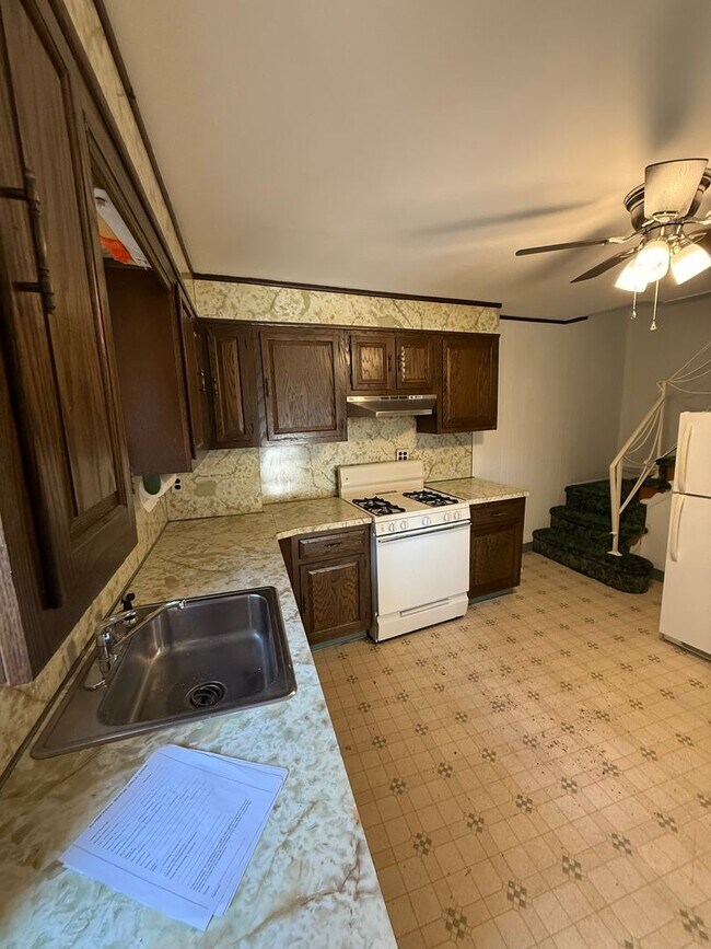 Foto del edificio - Cute two bedroom in Frankford section of P...