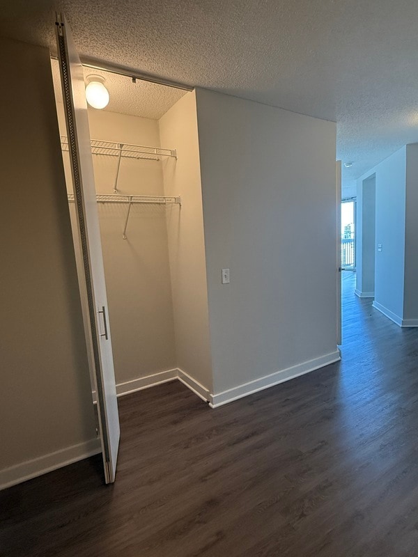 Building Photo - 601 N State St