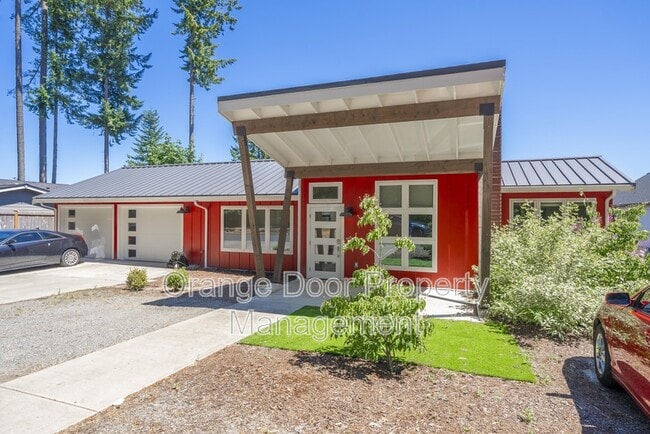 Building Photo - 7013 Stanich Ave