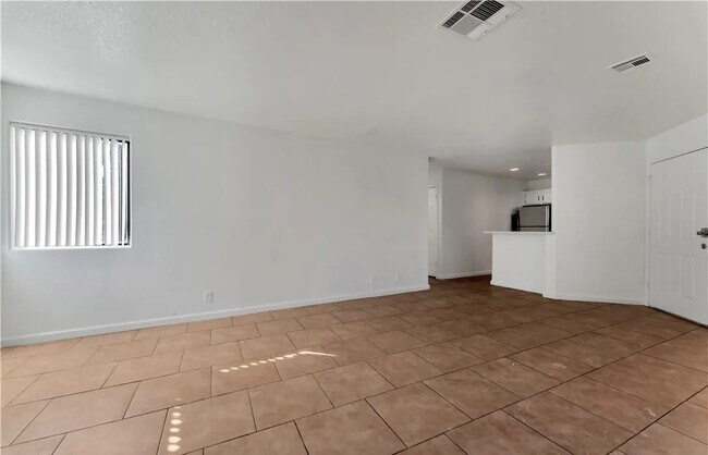 Foto del edificio - 5076 S Rainbow Blvd