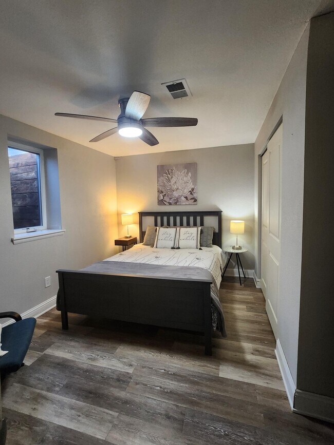 Photo - 1761 E 105th Pl House