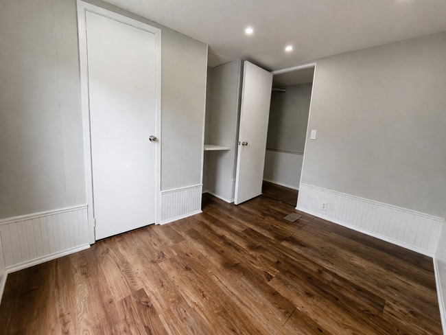 Building Photo - 412 McElhaney Rd