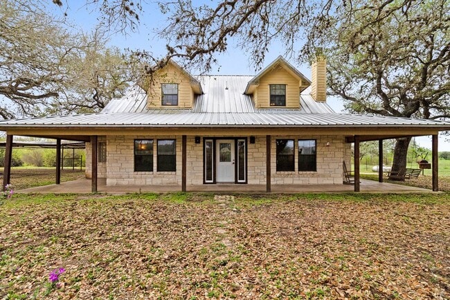 Building Photo - 649 Pvt 5001