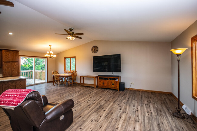 Building Photo - 6247 W Linden Dr
