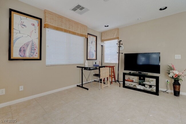 Building Photo - 7765 Floral Fabric Ct