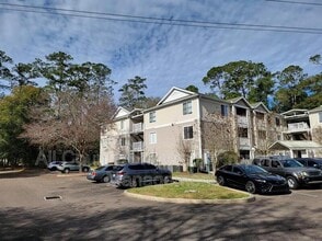 Building Photo - 4000 SW 23rd St