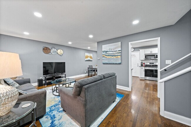 Building Photo - 3729 W 75th Ave