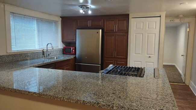 Foto del edificio - 521 T St