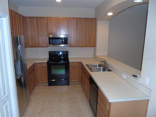 Building Photo - 2351 Rosewood Ln