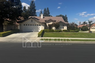 Building Photo - 9800 Cabbage Rose Ave