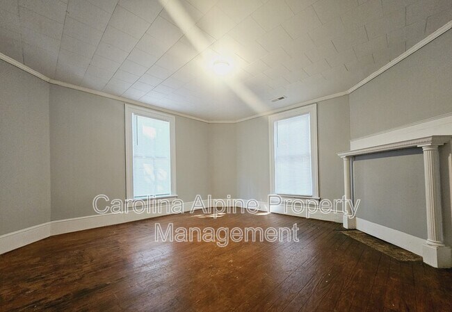Building Photo - 311 S Rowan Ave