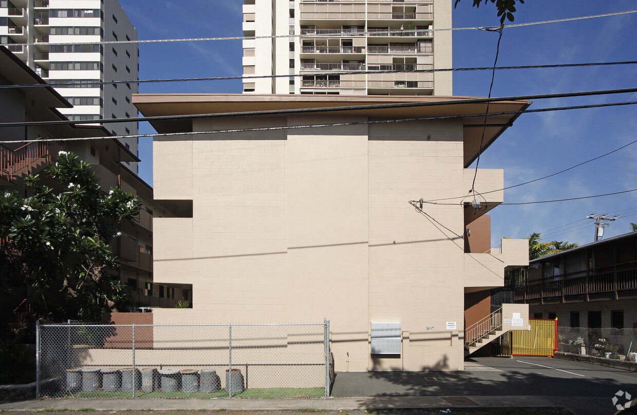 Foto del edificio - 1554 Liholiho St