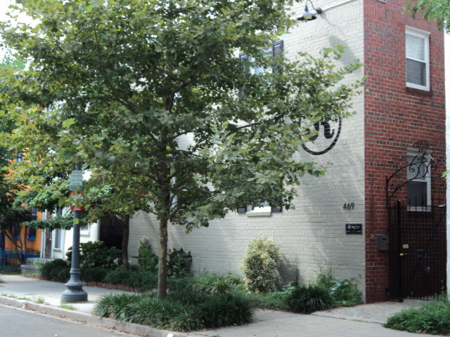 Foto principal - 469 Ridge St NW