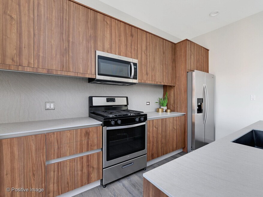 Below Apartments Note Reference: 4 Bedroom Apartments For Rent Under 4 200 In Chicago