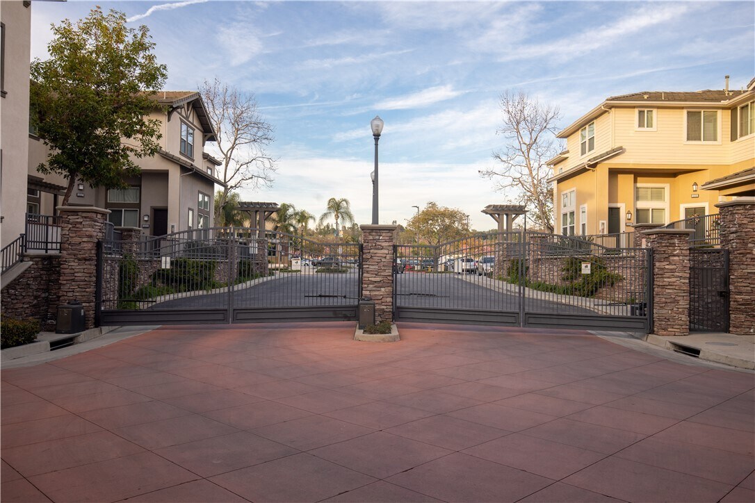 15303 Ashley Ct, Whittier, CA 90603 Condo for Rent in Whittier, CA