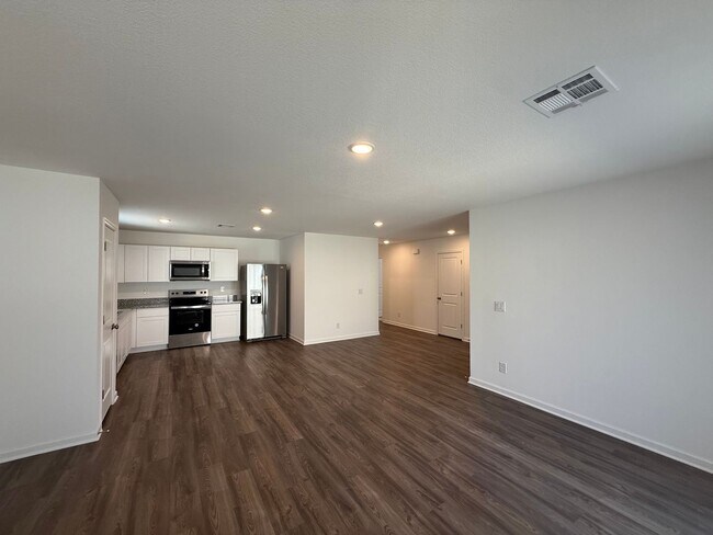 Foto del edificio - Brand New 3 Bedroom 2 Bathroom Home