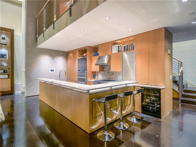 Foto del edificio - 905 Juniper St NE