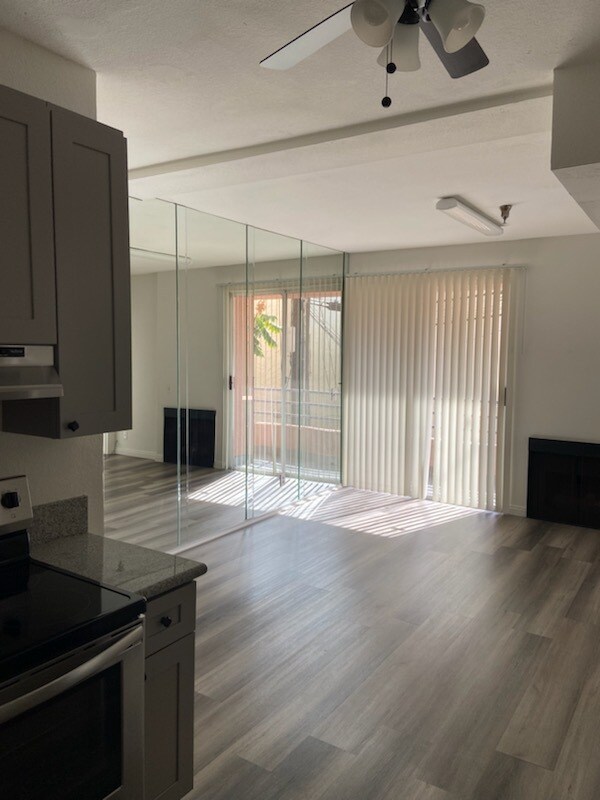 Building Photo - 6510 La Mirada Ave