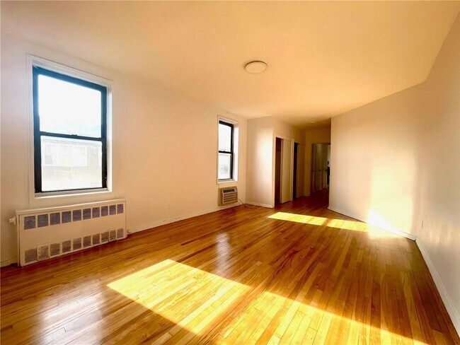 Building Photo - 1213 Avenue Z