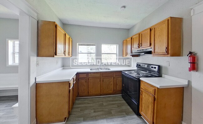 Building Photo - 4121 Court S