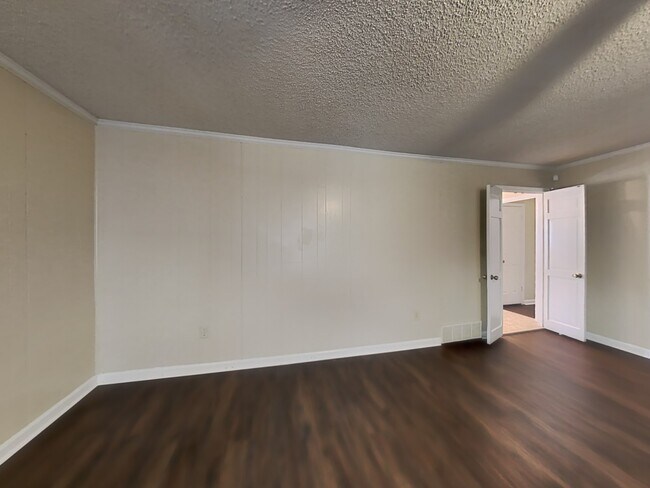 Building Photo - 3811 Misty Oak Drive