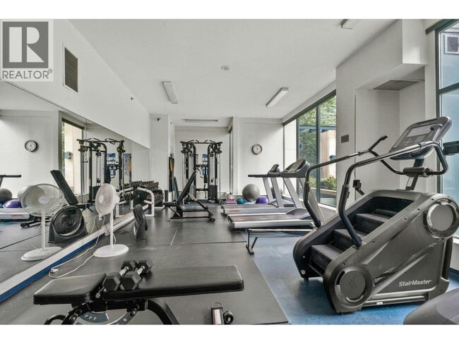 Photo du bâtiment - 1239 W Georgia St