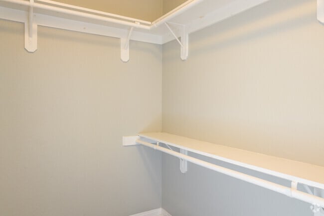 1BR-1BA 700 sqft - Northwind Apartments