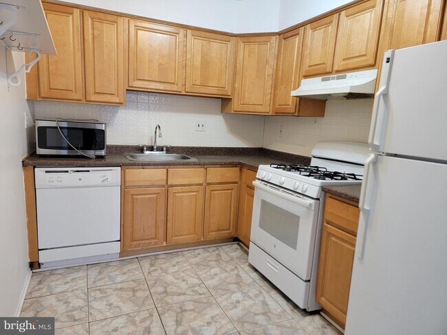 Foto del edificio - 3261 Red Lion Rd