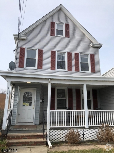 Building Photo - 596 McBride Ave