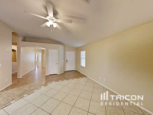 Building Photo - 9066 E Cedar Basin Ln