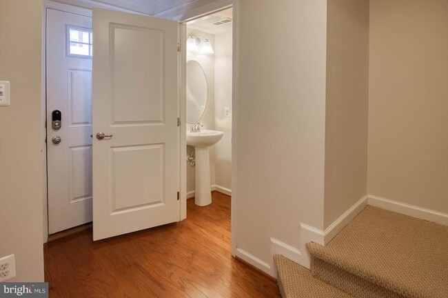 Building Photo - 2704 Egret Way