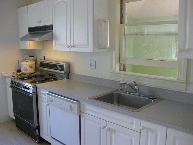 Foto del edificio - 14 Lake St