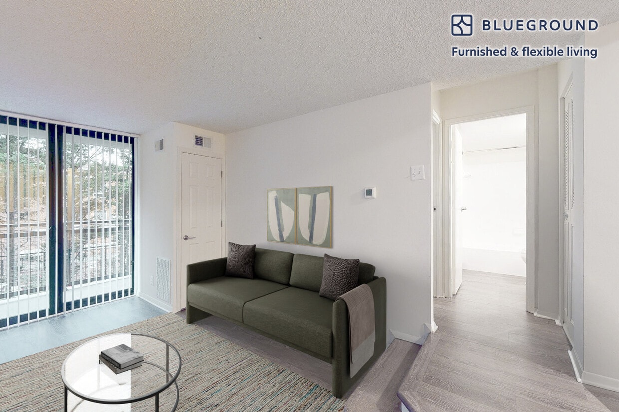 Foto principal - 2950 Van Ness St NW