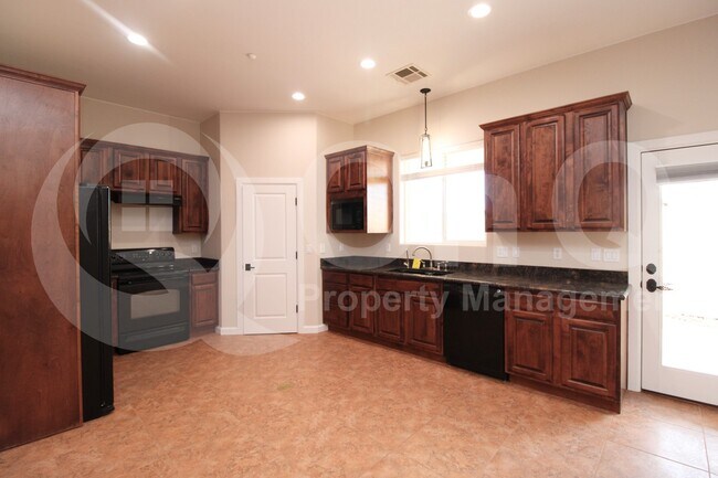 Building Photo - 14648 N Del Cambre Ave