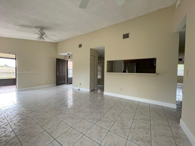 Building Photo - 2471 SW 85th Terrace