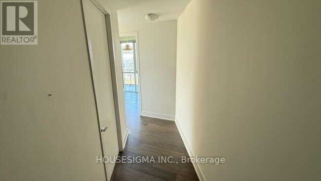 Building Photo - 38 Iannuzzi St