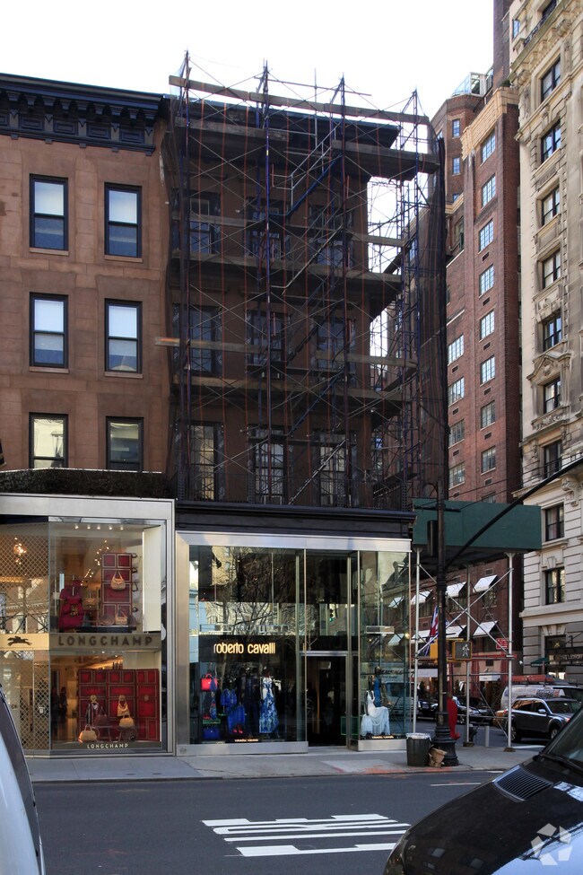 Building Photo - 711 Madison Ave